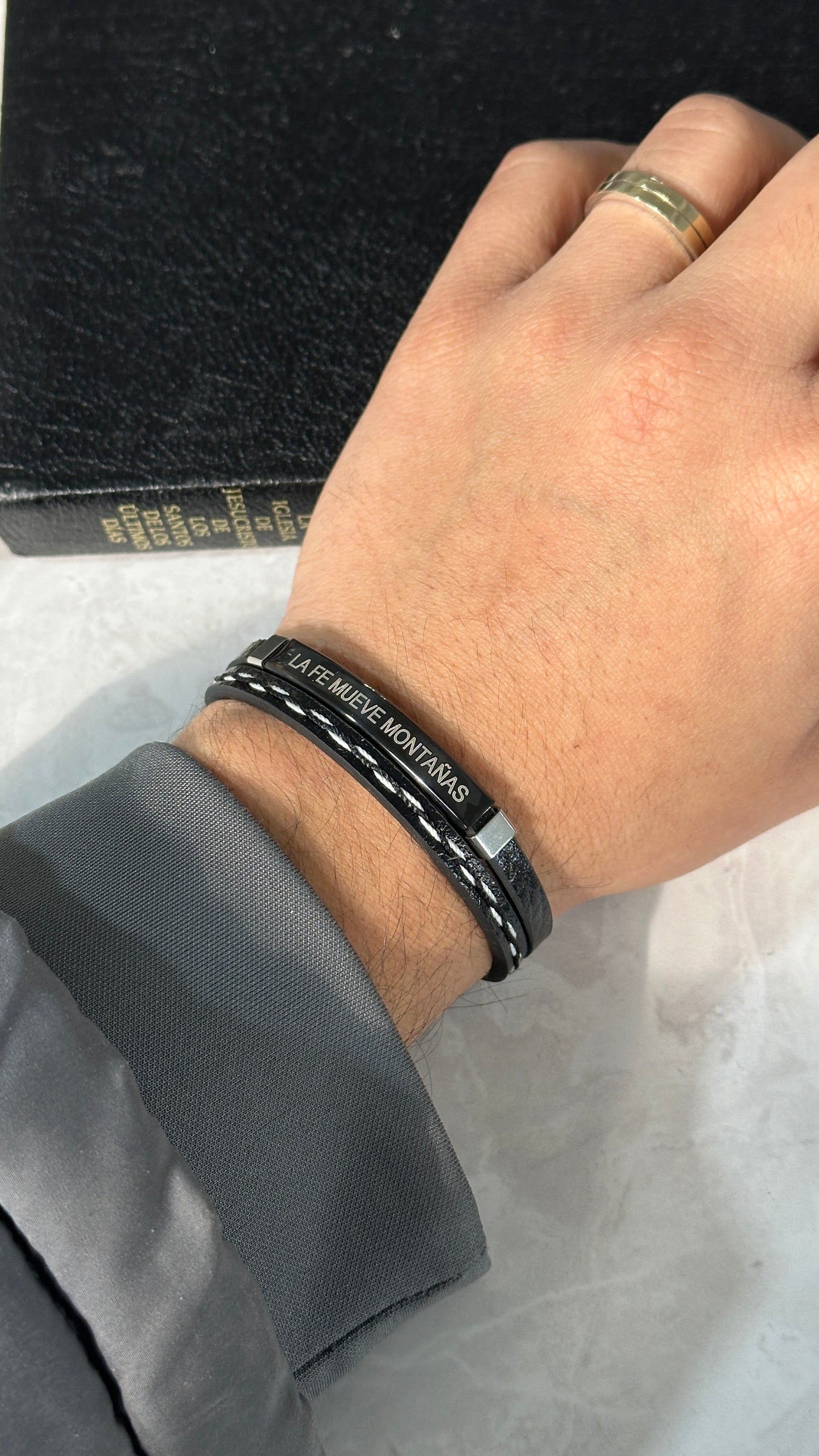 Pulsera La fe mueve montañas