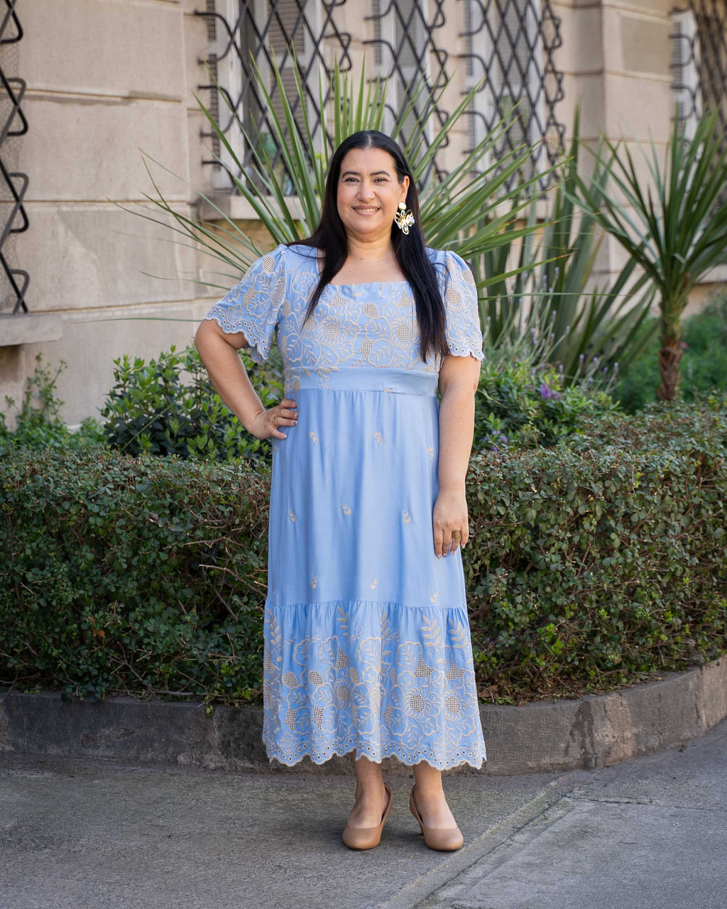 Vestido Bra4 Bordado Celeste